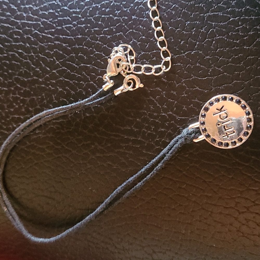 AVON Halloween Trick or Treat necklace